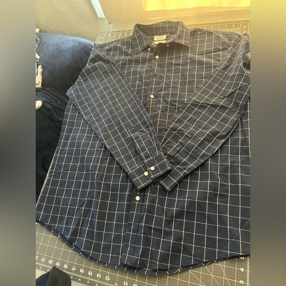 Croft & Barrow Navy Checkered Men's Shirt